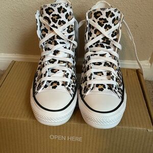 Converse High Top Sneakers White Black Leopard Print